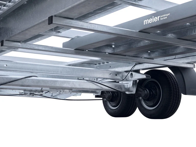 Remolque de transporte de vehículos Temared CARKEEPER NUEVO tipo, basculante con rampas y raíles de soporte. - Imagen 4